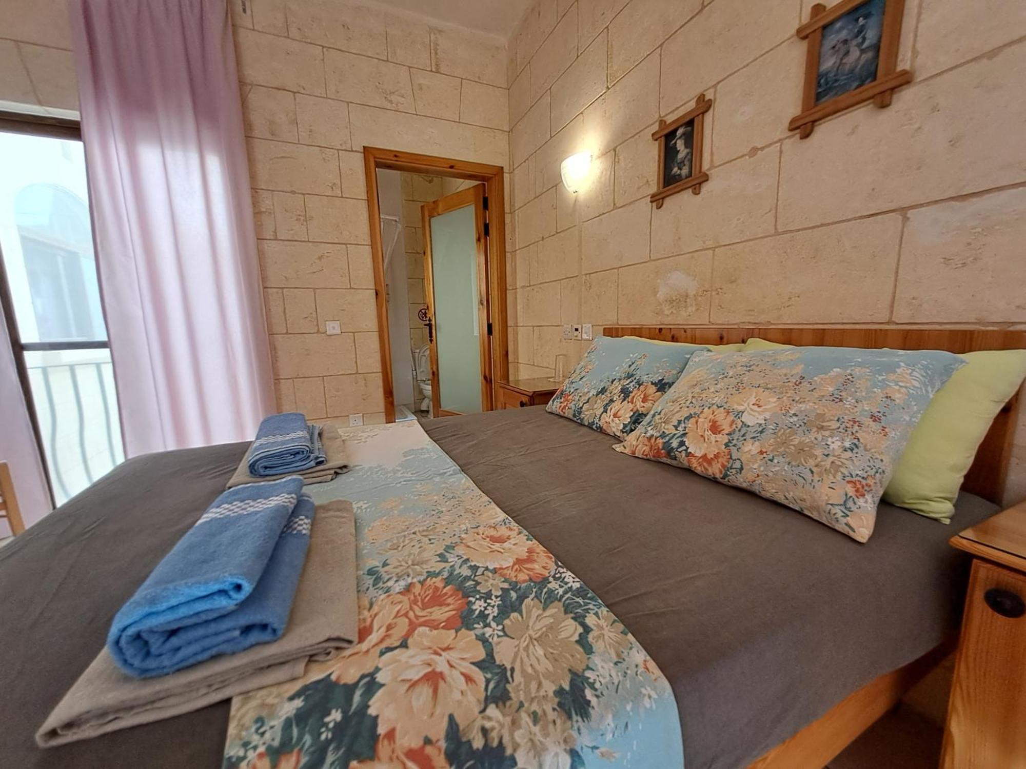 Happy & Healthy Gozo, Self-Check-In Guest House Victoria Pokoj fotografie