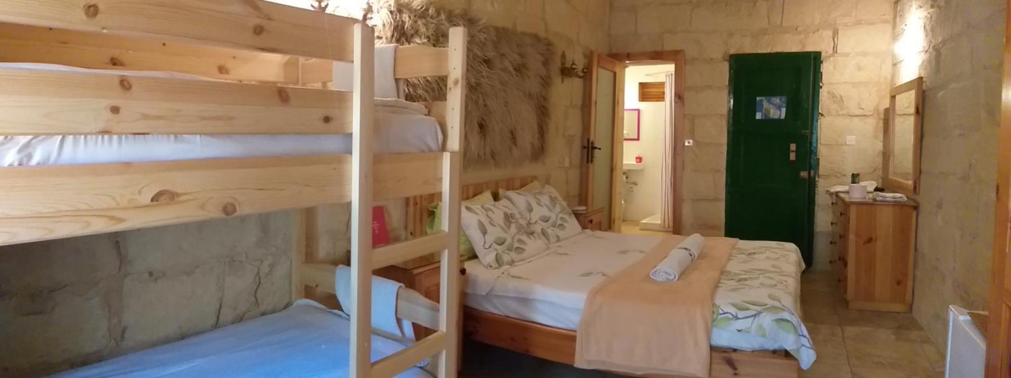 Happy & Healthy Gozo, Self-Check-In Guest House Victoria Pokoj fotografie